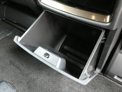 صورة 139 لـ 2025 Toyota ALPHARD