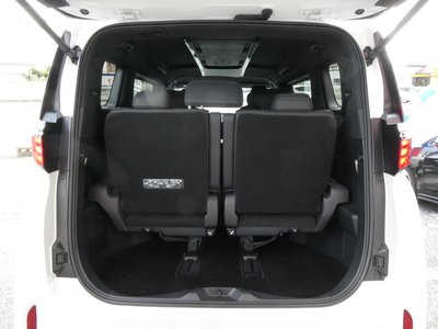 صورة 66 لـ 2025 Toyota ALPHARD