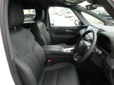 صورة 110 لـ 2025 Toyota ALPHARD