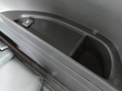 صورة 129 لـ 2025 Toyota ALPHARD
