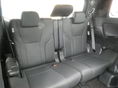 صورة 126 لـ 2025 Toyota ALPHARD
