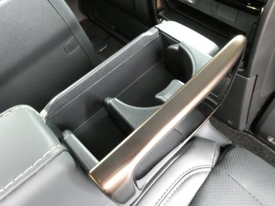 صورة 125 لـ 2025 Toyota ALPHARD