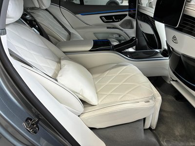صورة 39 لـ 2024 Mercedes-BENZ EQS SUV MAYBACH