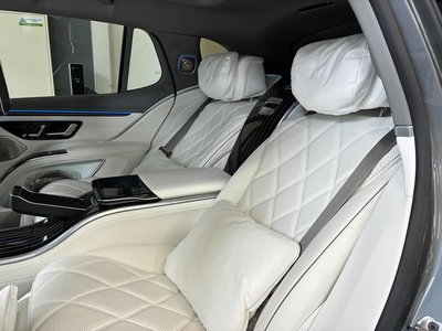 صورة 34 لـ 2024 Mercedes-BENZ EQS SUV MAYBACH