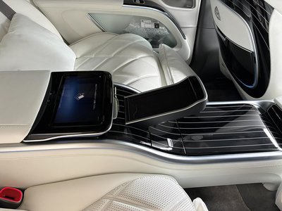 صورة 40 لـ 2024 Mercedes-BENZ EQS SUV MAYBACH