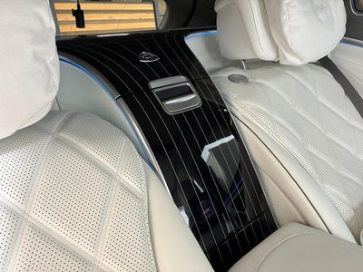 صورة 41 لـ 2024 Mercedes-BENZ EQS SUV MAYBACH