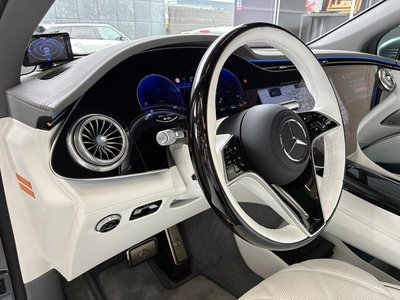 صورة 16 لـ 2024 Mercedes-BENZ EQS SUV MAYBACH