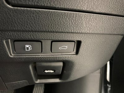2025 Lexus ES thumbnail 24