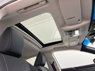 2025 Lexus ES thumbnail 29