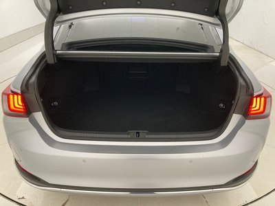 2025 Lexus ES thumbnail 35