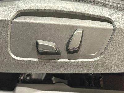 2025 BMW X1 thumbnail 25