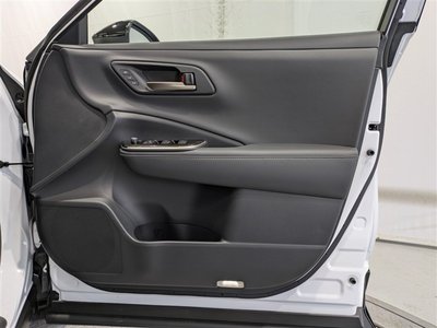 2025 Toyota CROWN SPORT photo 9
