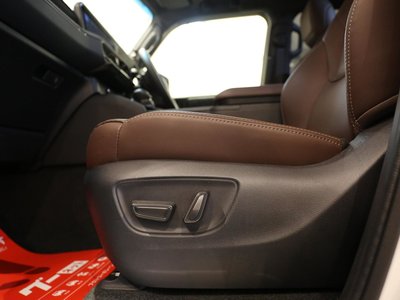 صورة مصغرة 46 لـ 2025 Toyota LAND CRUISER 250