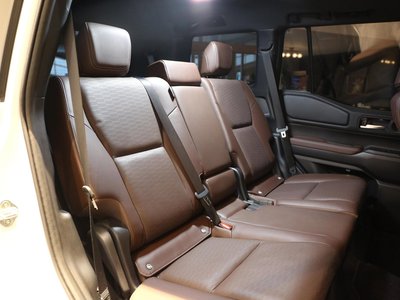 صورة مصغرة 39 لـ 2025 Toyota LAND CRUISER 250
