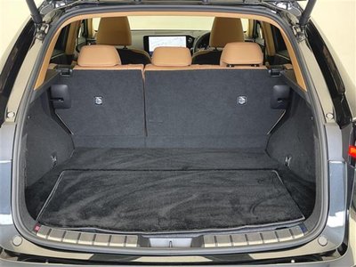صورة 27 لـ 2025 Lexus NX