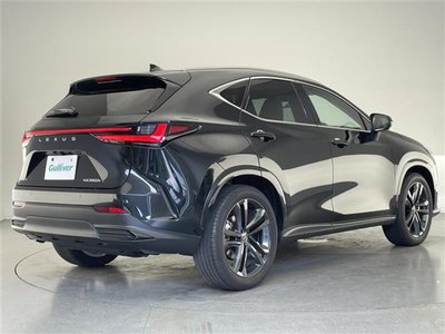 صورة 49 لـ 2025 Lexus NX
