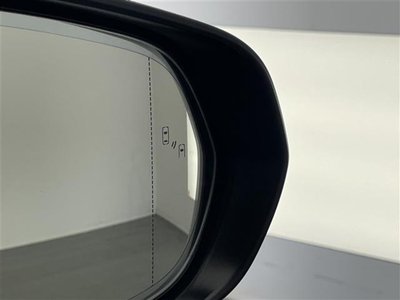 صورة 12 لـ 2025 Lexus NX