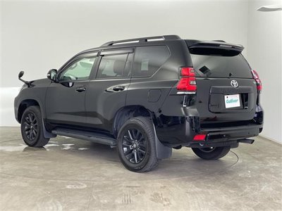 صورة 37 لـ 2023 Toyota LAND CRUISER PRADO