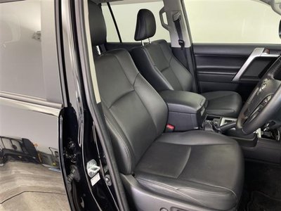 صورة 27 لـ 2023 Toyota LAND CRUISER PRADO