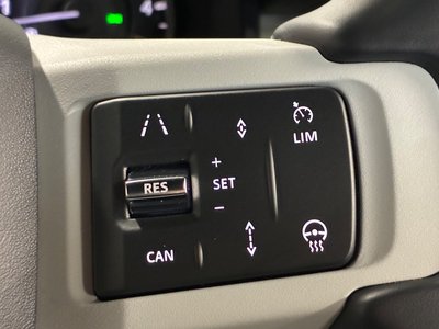 2023 LAND Rover DEFENDER thumbnail 39