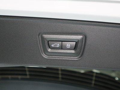 صورة مصغرة 36 لـ 2026 BMW 5 SERIES TOURING