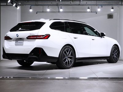 2026 BMW 5 SERIES TOURING 照片 5
