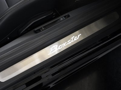 2024 Porsche 718 photo 15