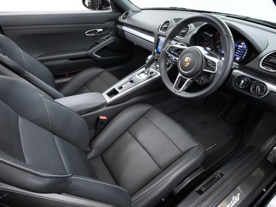 2024 Porsche 718 photo 9