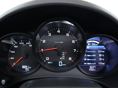 2024 Porsche 718 thumbnail 38