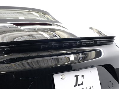 2024 Porsche 718 thumbnail 33
