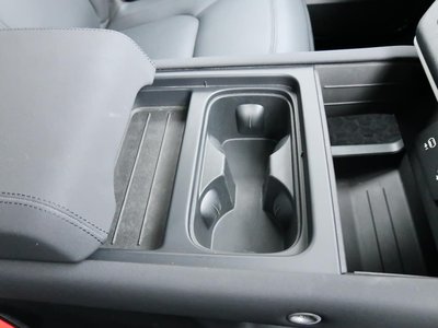 2023 LAND Rover DEFENDER thumbnail 38