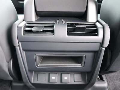 2023 LAND Rover DEFENDER thumbnail 53