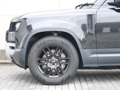 2023 LAND Rover DEFENDER thumbnail 31