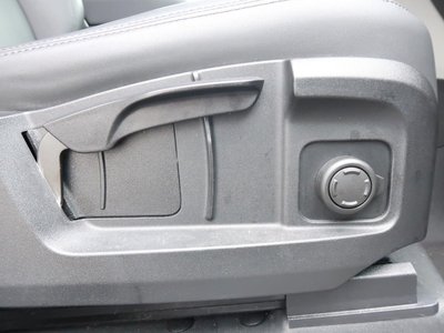2023 LAND Rover DEFENDER thumbnail 41