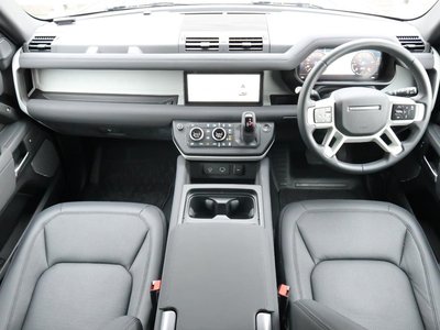 2023 LAND Rover DEFENDER photo 2