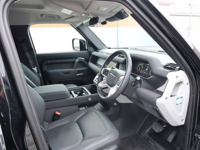 2023 LAND Rover DEFENDER thumbnail 43