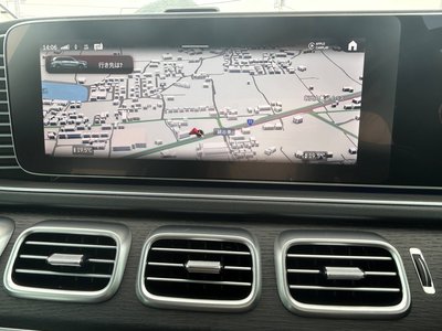 2025 Mercedes-BENZ GLS thumbnail 33