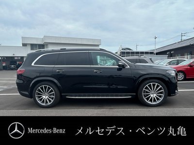 2025 Mercedes-BENZ GLS photo 3