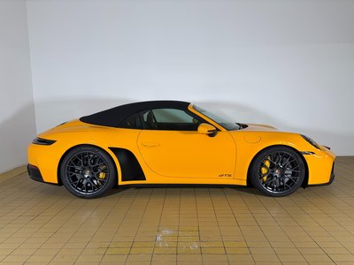 2025 Porsche 911 photo 4