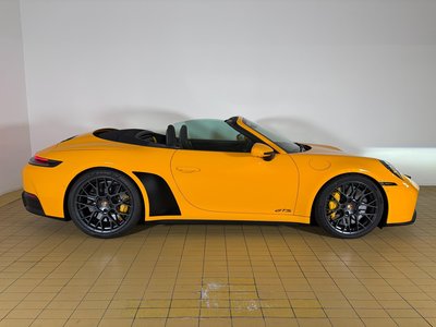 2025 Porsche 911 thumbnail 19
