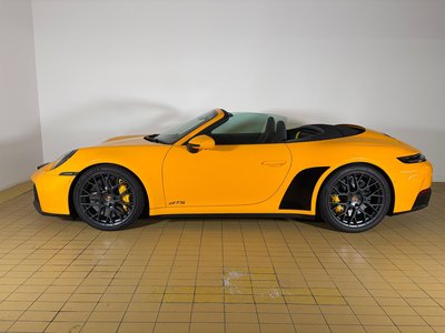 2025 Porsche 911 thumbnail 18