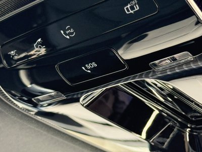 2025 Mercedes-BENZ GLC AMG thumbnail 65