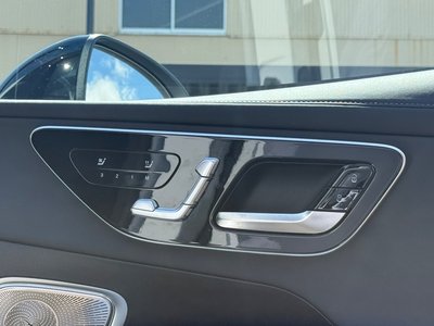 2025 Mercedes-BENZ GLC AMG thumbnail 27