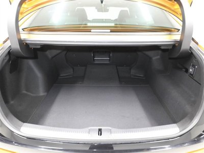 صورة 21 لـ 2025 Toyota CROWN CROSSOVER