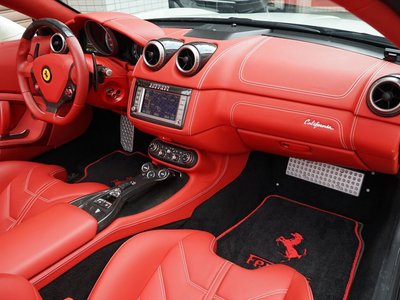 2013 Ferrari CALIFORNIA 30 缩略图 17