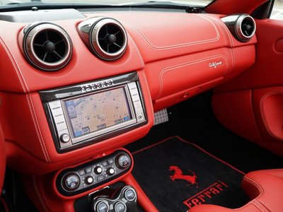 2013 Ferrari CALIFORNIA 30 缩略图 20