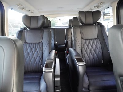 صورة 6 لـ 2023 Toyota GRAND ACE