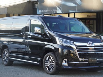 صورة 2 لـ 2023 Toyota GRAND ACE