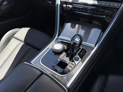 2023 BMW 8 SERIES thumbnail 34