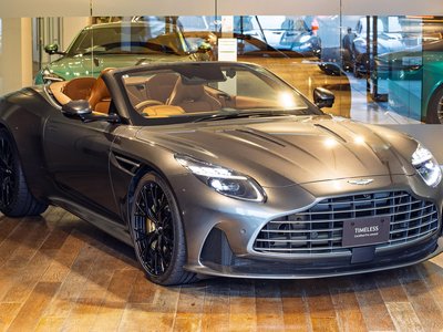 صورة 9 لـ 2024 Aston Martin DB12 VOLANTE
